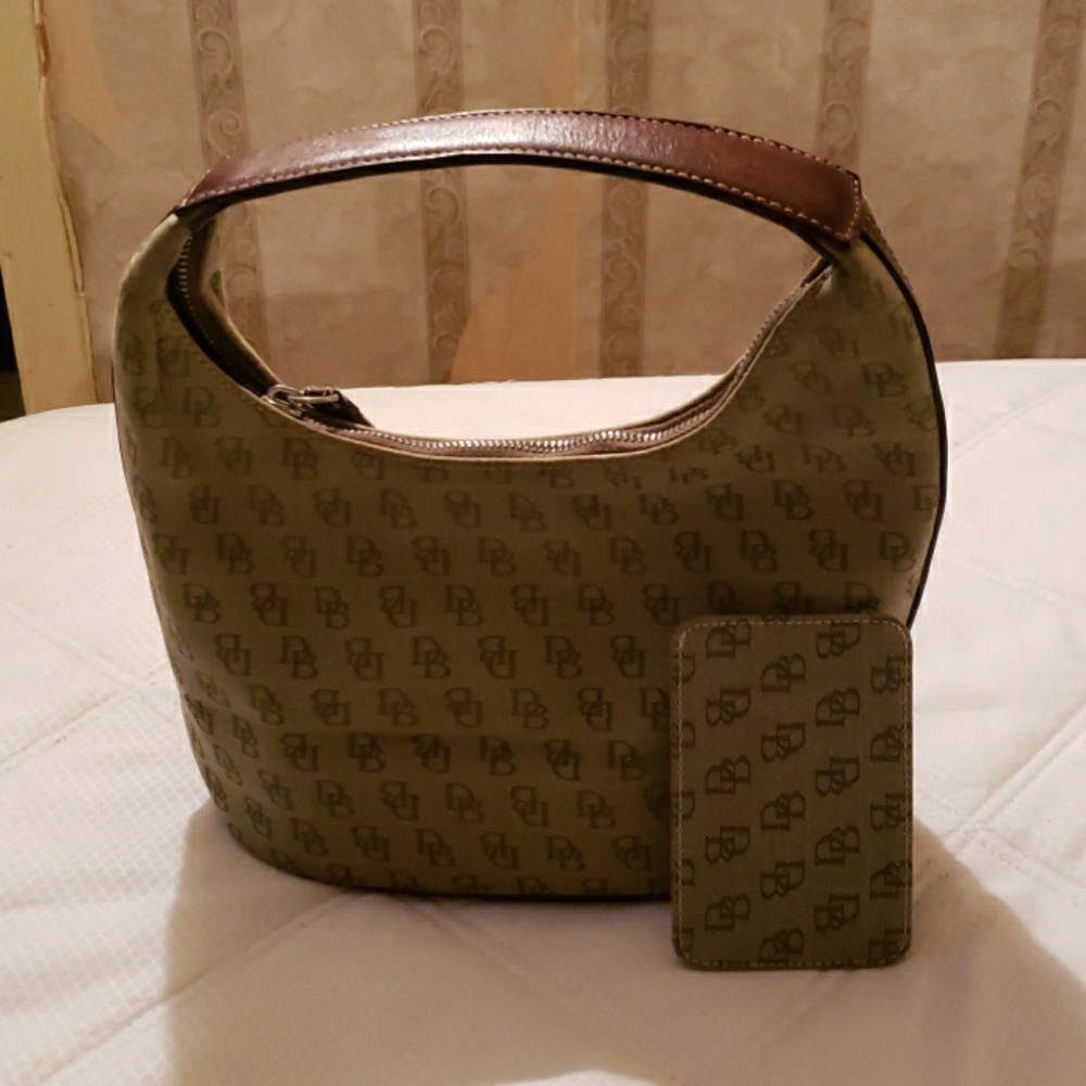 Dooney & Bourke Handbag